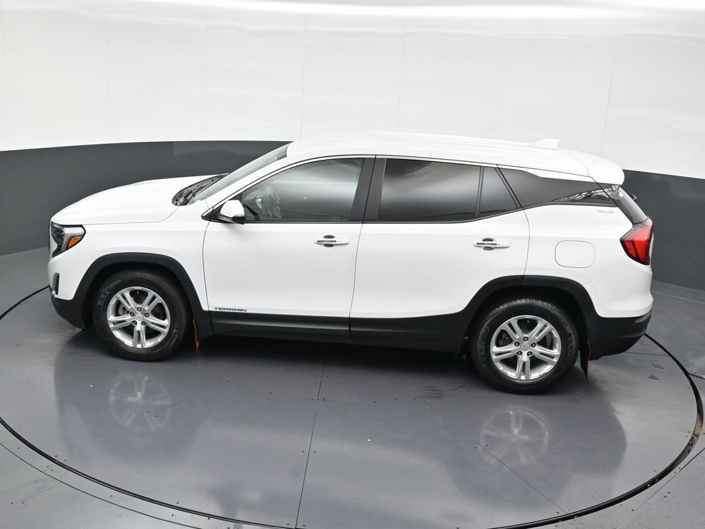 Used 2021 GMC Terrain SLE image 16