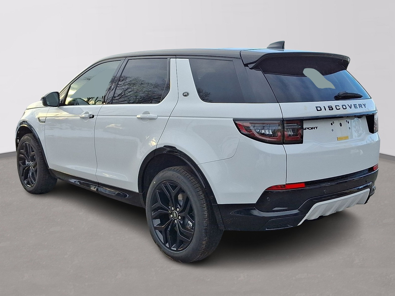 New 2026 Land Rover Discovery Sport Landmark image 4