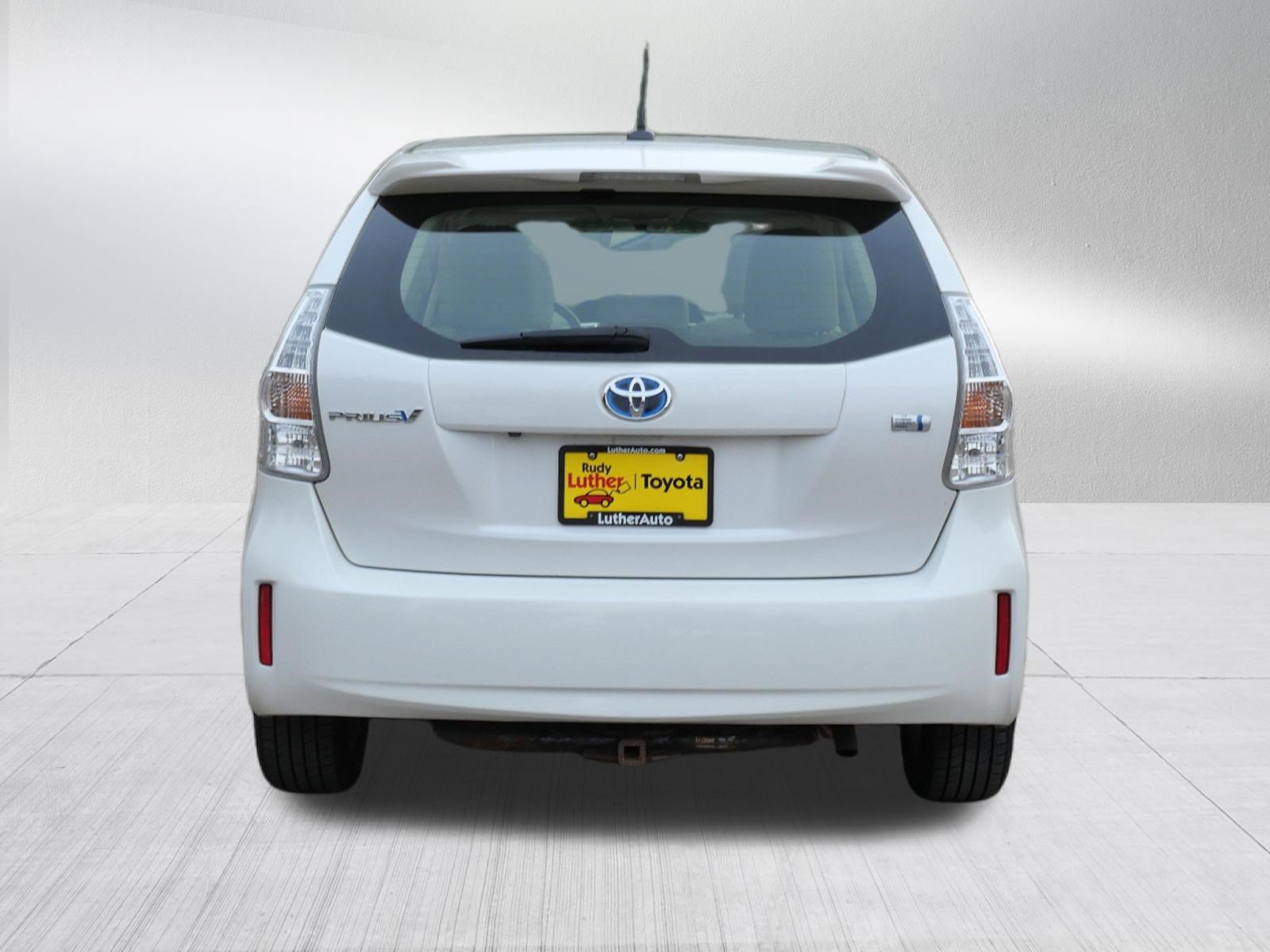 Used 2014 Toyota Prius V Three FWD image 6