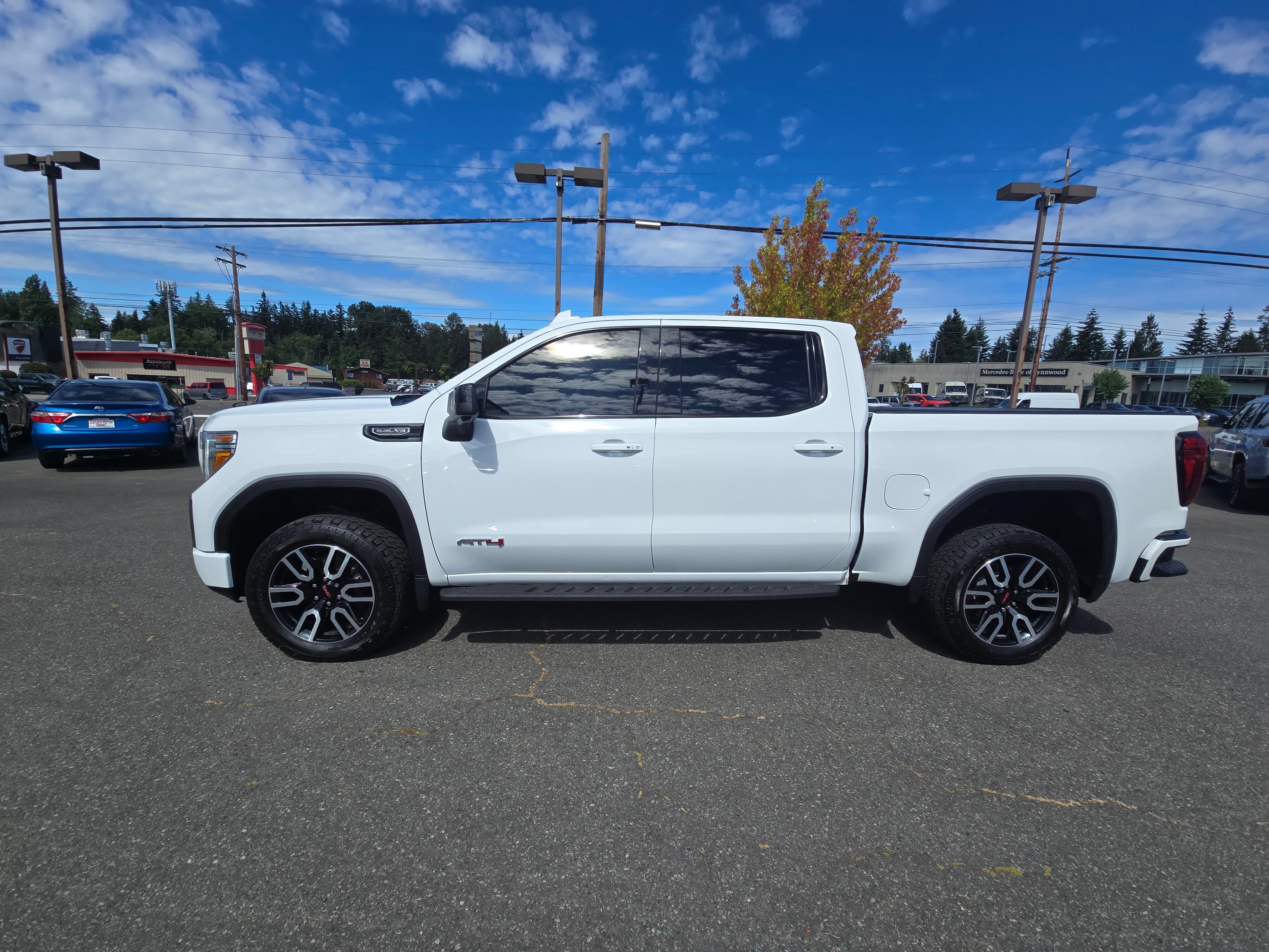Used 2021 GMC Sierra 1500 AT4 AWD/4WD image 4