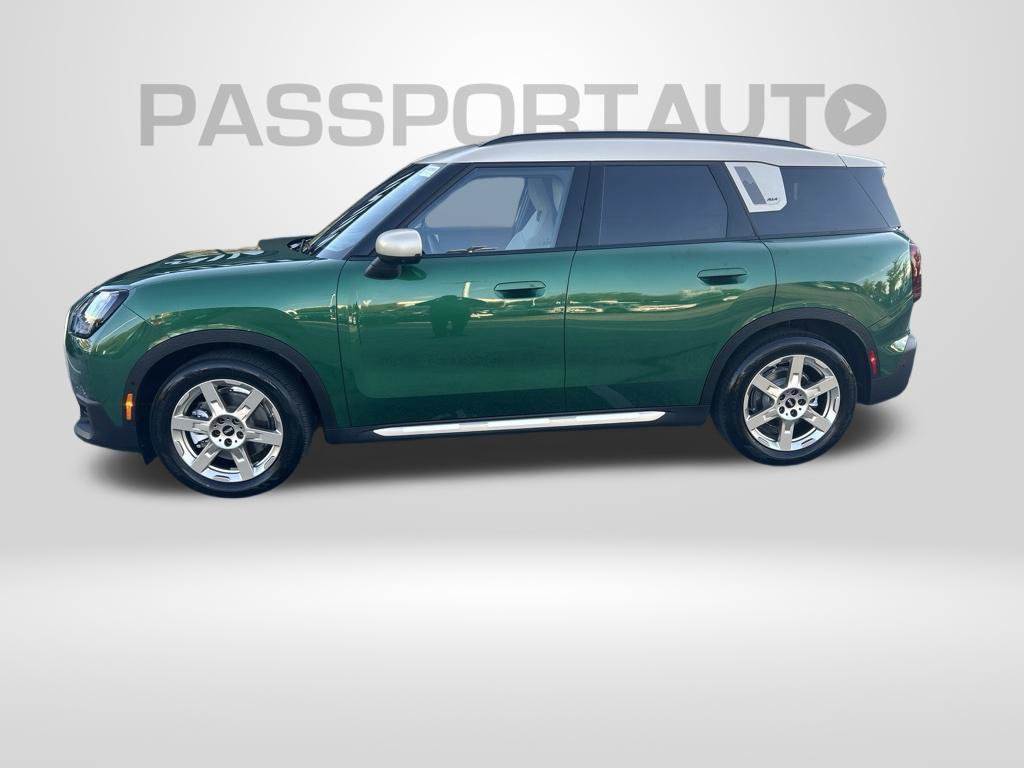 Used 2025 MINI Cooper Countryman SE AWD/4WD image 2