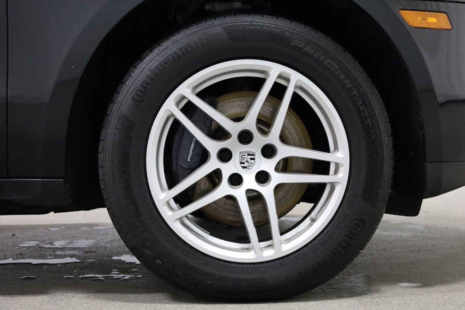 Used 2018 Porsche Macan image 12