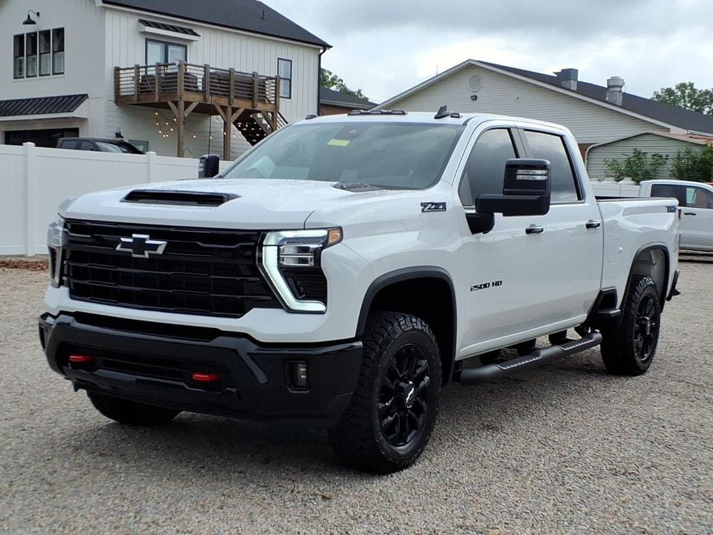New 2026 Chevrolet Silverado 2500 LT w/ Trail Boss Package AWD/4WD image 3