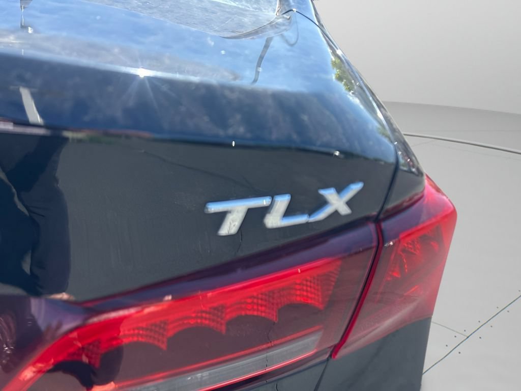 Used 2016 Acura TLX w/ Technology Package FWD image 8