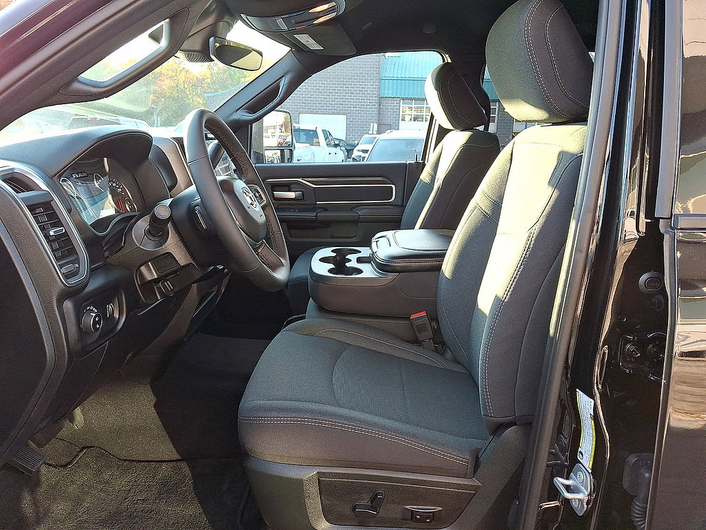 Used 2026 RAM 2500 Big Horn AWD/4WD image 17