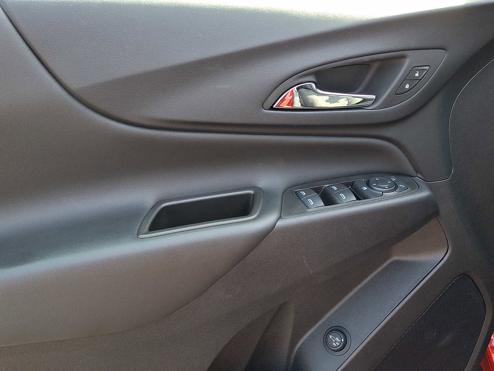 Used 2024 Chevrolet Equinox LT w/ LPO, Floor Liner Package AWD/4WD image 12