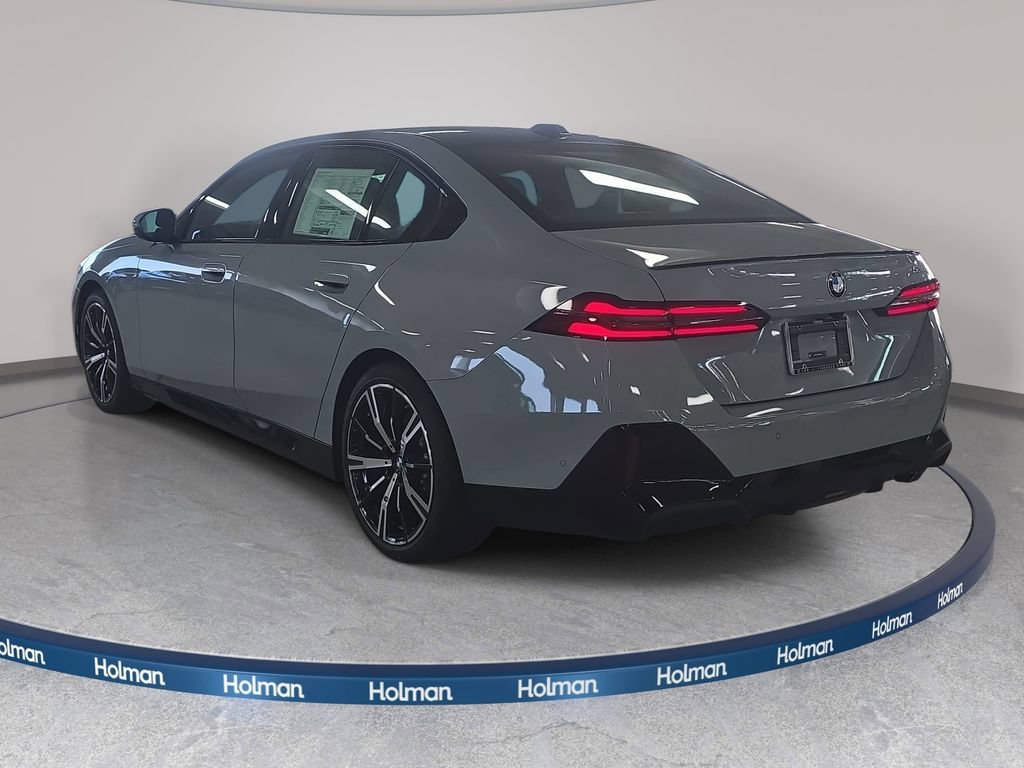 Used 2026 BMW 530i w/ M Sport Package RWD image 6