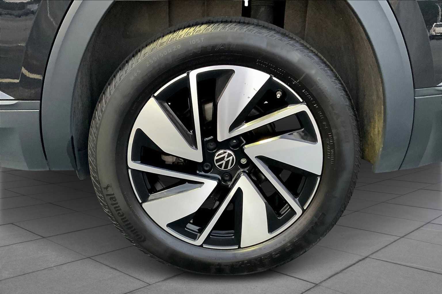 Used 2024 Volkswagen Atlas SE image 10