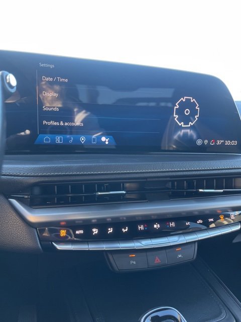 Used 2024 Cadillac XT4 Premium Luxury image 46