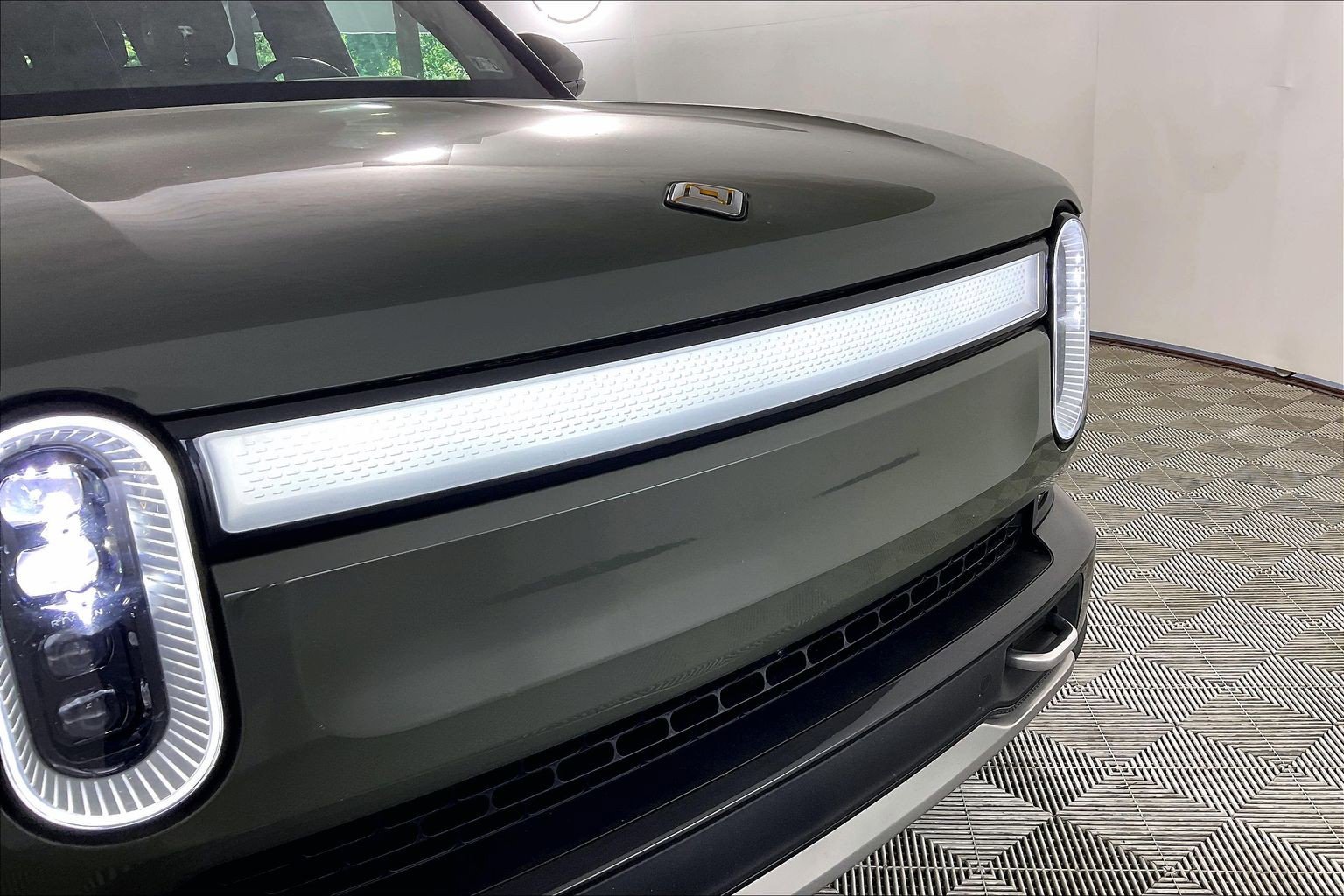Used 2023 Rivian R1S Launch Edition AWD/4WD image 11