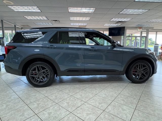 New 2026 Ford Explorer ST w/ Sun And Sound Package