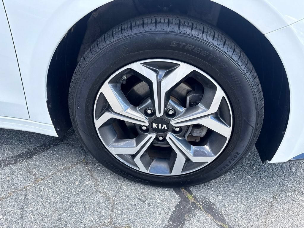 Used 2020 Kia Forte LXS FWD image 11