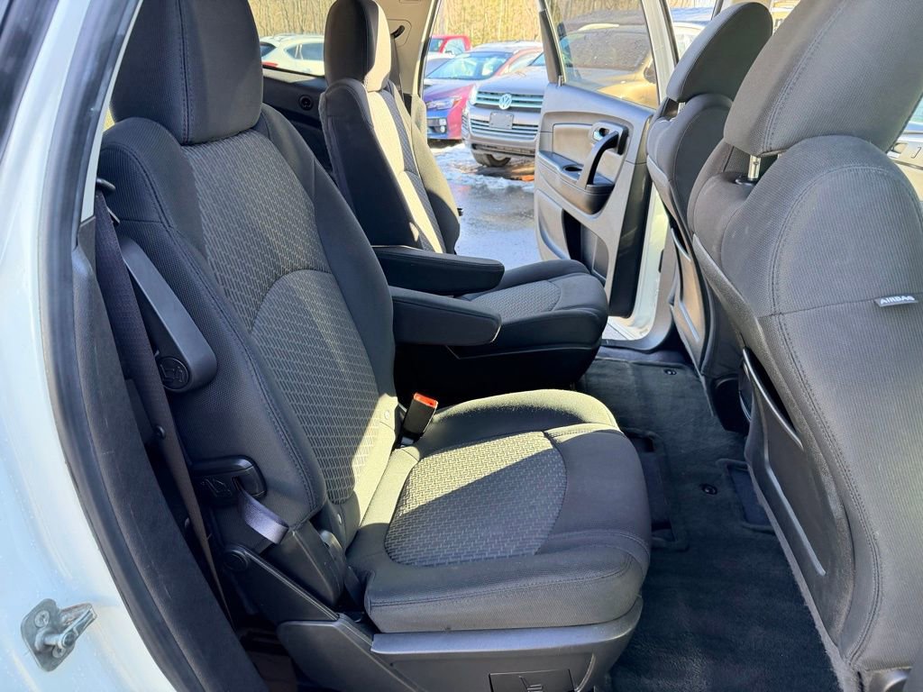 Used 2012 Chevrolet Traverse LT w/ All-Star Edition image 31
