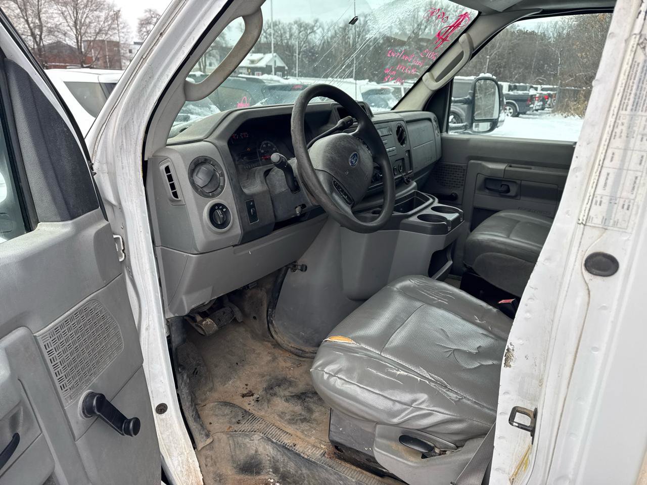Used 2013 Ford E-350 and Econoline 350 Super Duty RWD image 7