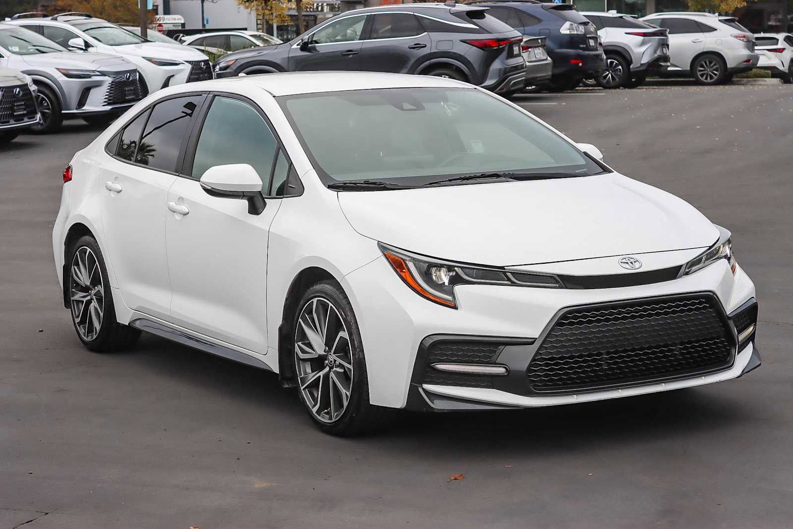 Used 2022 Toyota Corolla SE w/ Carpet Mat Package (TMS) image 5