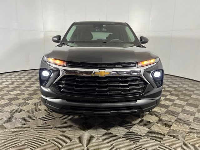 New 2026 Chevrolet TrailBlazer LS w/ LS Convenience Package FWD image 2