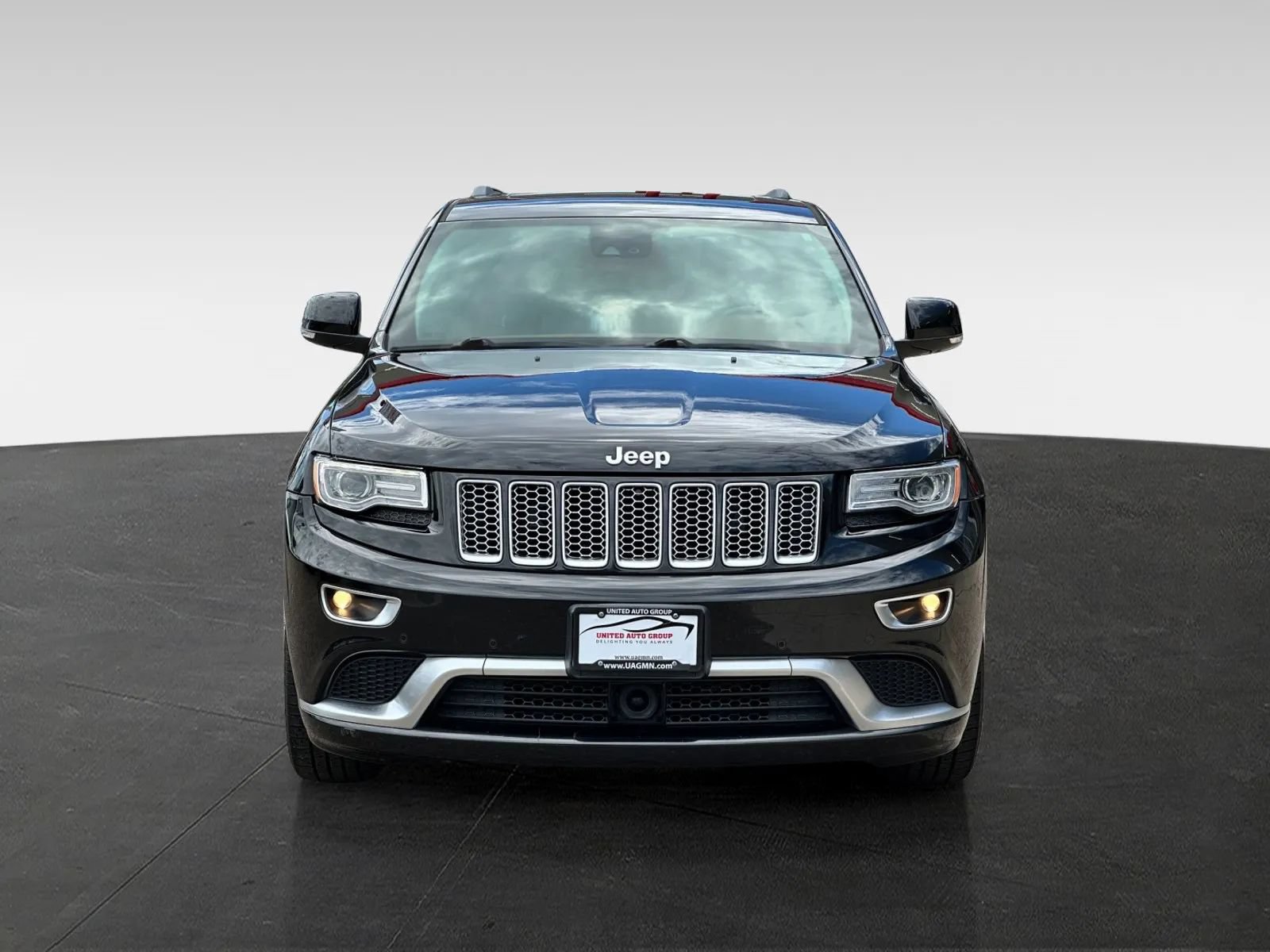Used 2016 Jeep Grand Cherokee Summit w/ Platinum Series Group AWD/4WD image 2
