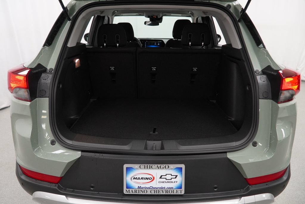 New 2026 Chevrolet TrailBlazer LT w/ LT Cold Weather Package FWD image 25