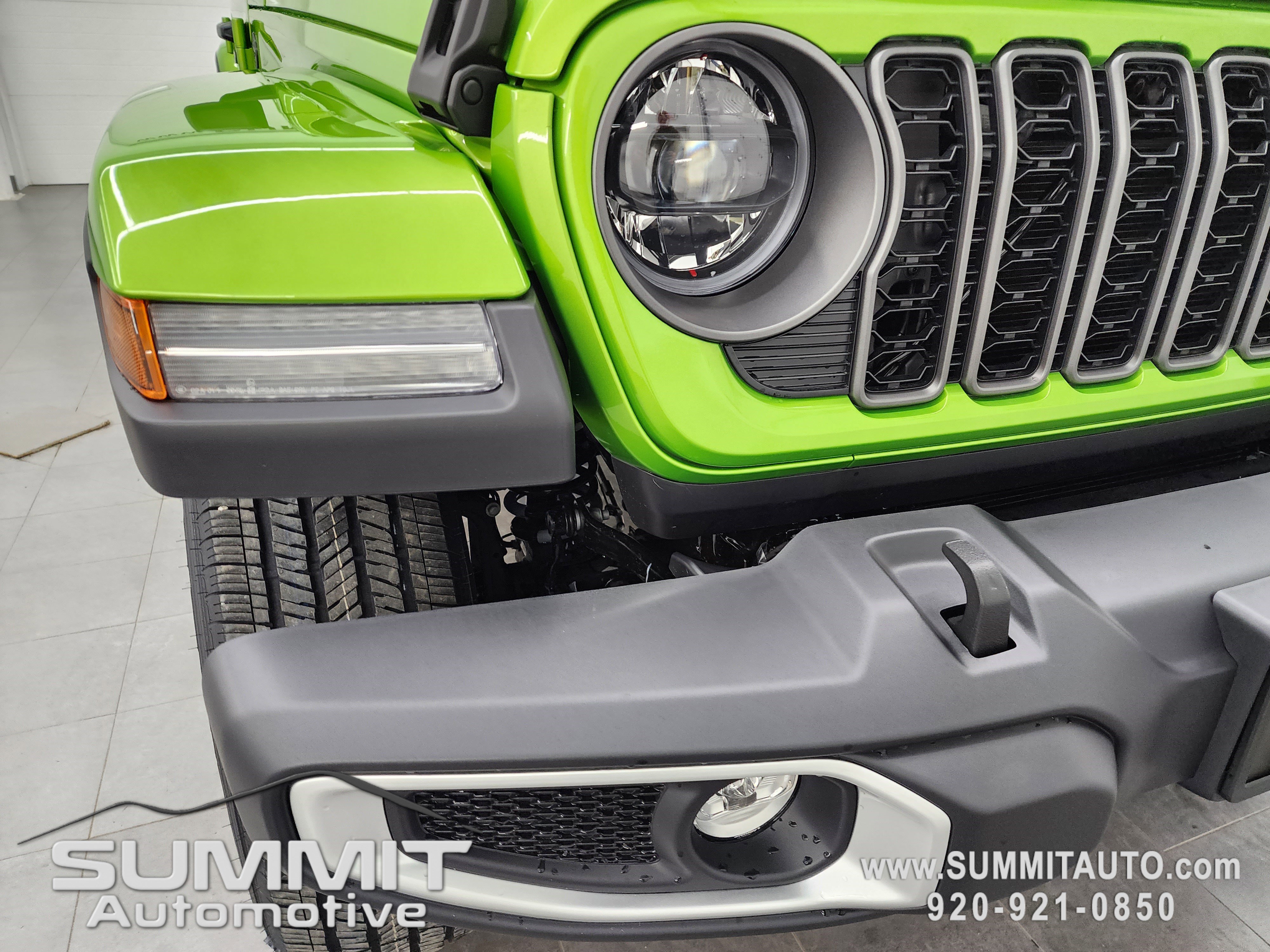 New 2026 Jeep Gladiator Sahara image 22