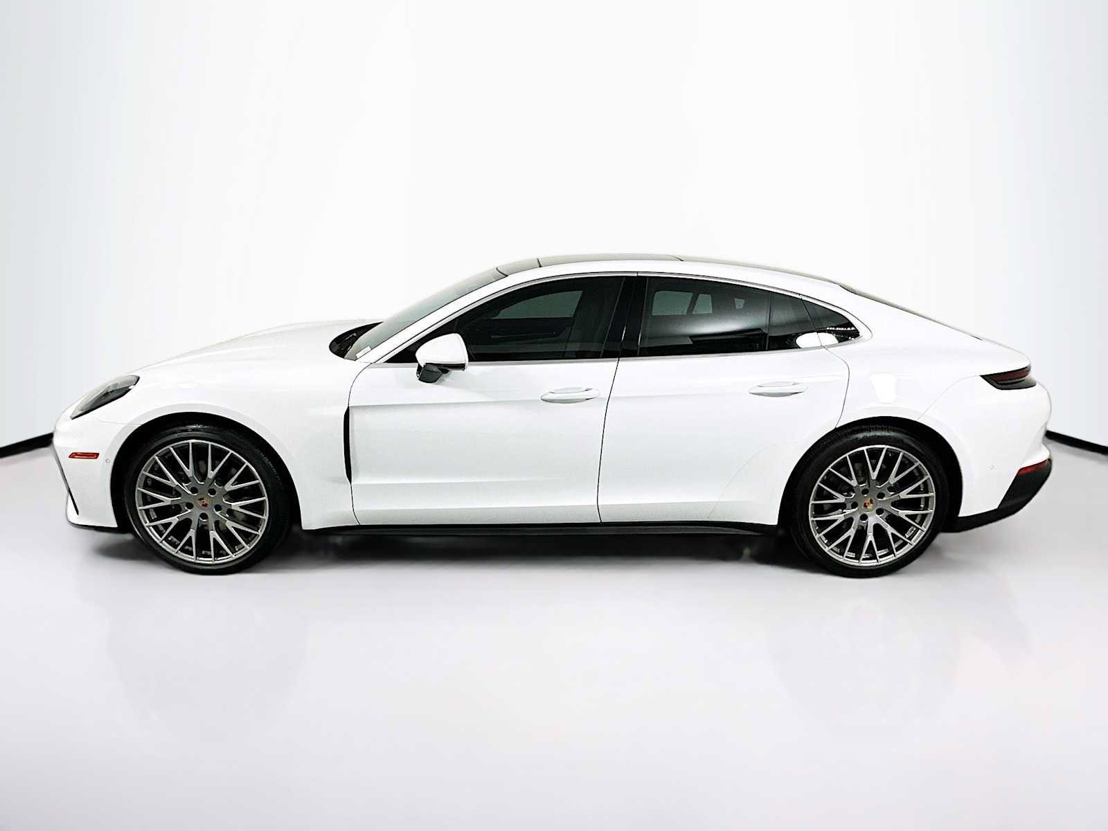 Certified 2024 Porsche Panamera 4 AWD/4WD image 2