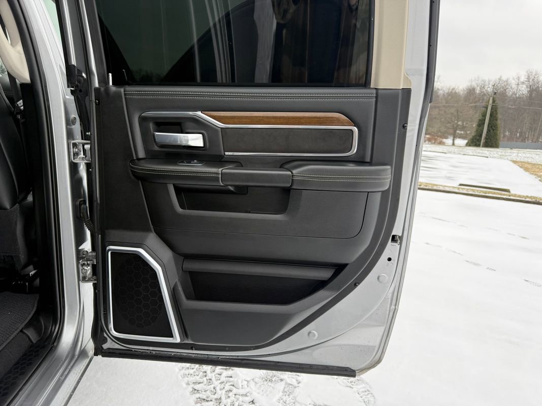 Used 2024 RAM 2500 Laramie image 19