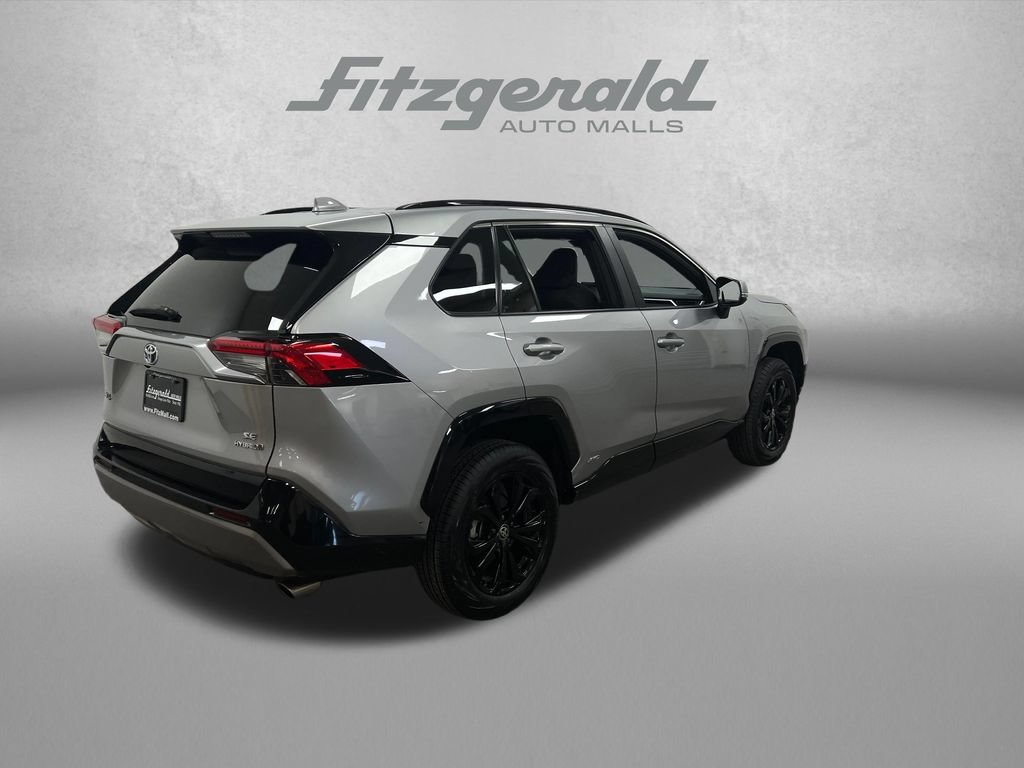 Used 2022 Toyota RAV4 SE w/ Convenience Package AWD/4WD image 5