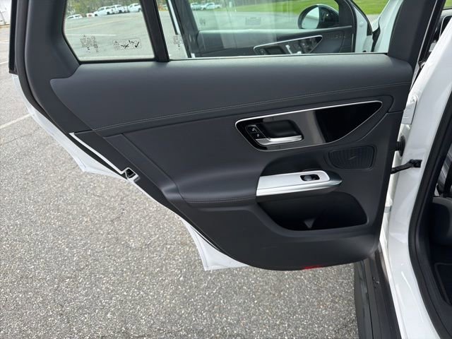 Used 2025 Mercedes-Benz GLC 43 AMG 4MATIC image 14