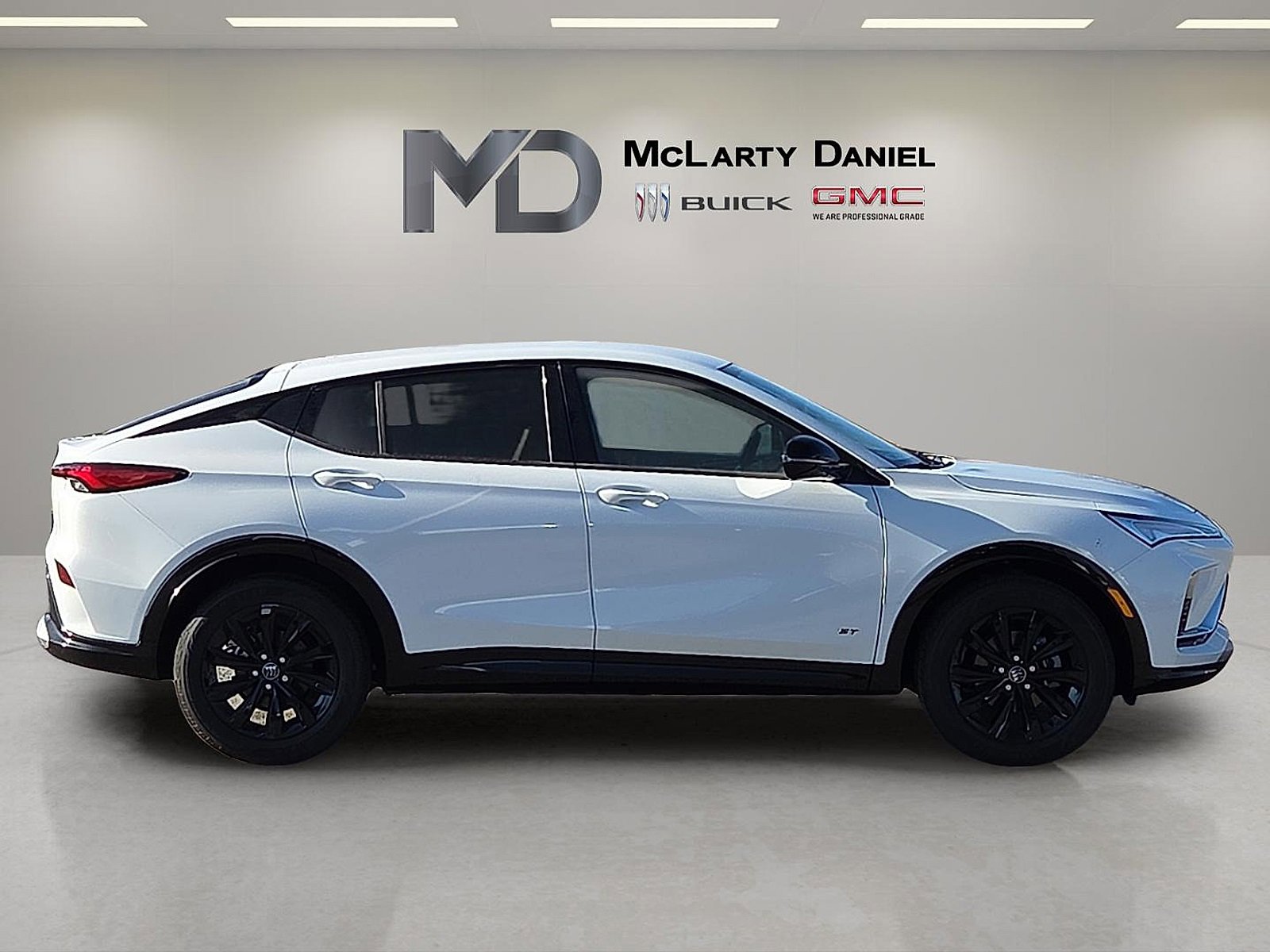 New 2026 Buick Envista Sport Touring image 6