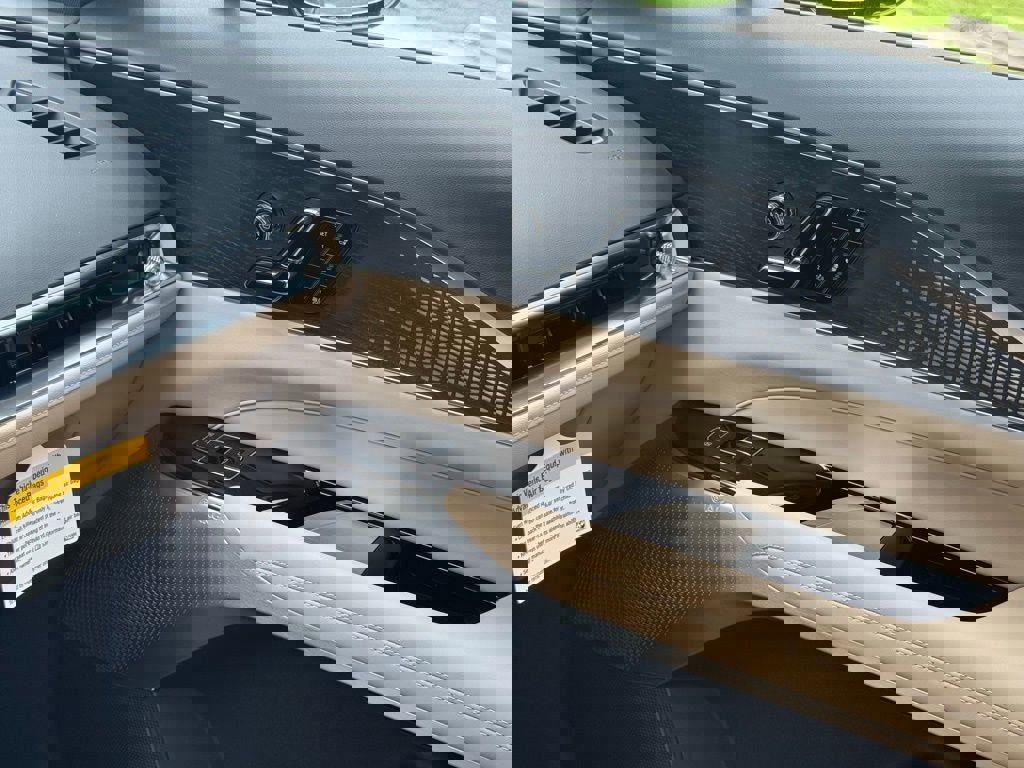 New 2025 Cadillac Lyriq Sport w/ Nappa Leather Package image 32