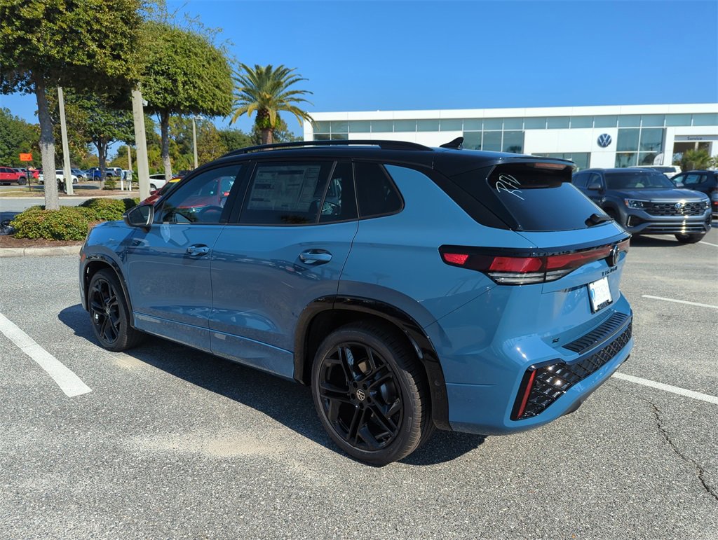 New 2026 Volkswagen Tiguan SE R-Line image 7