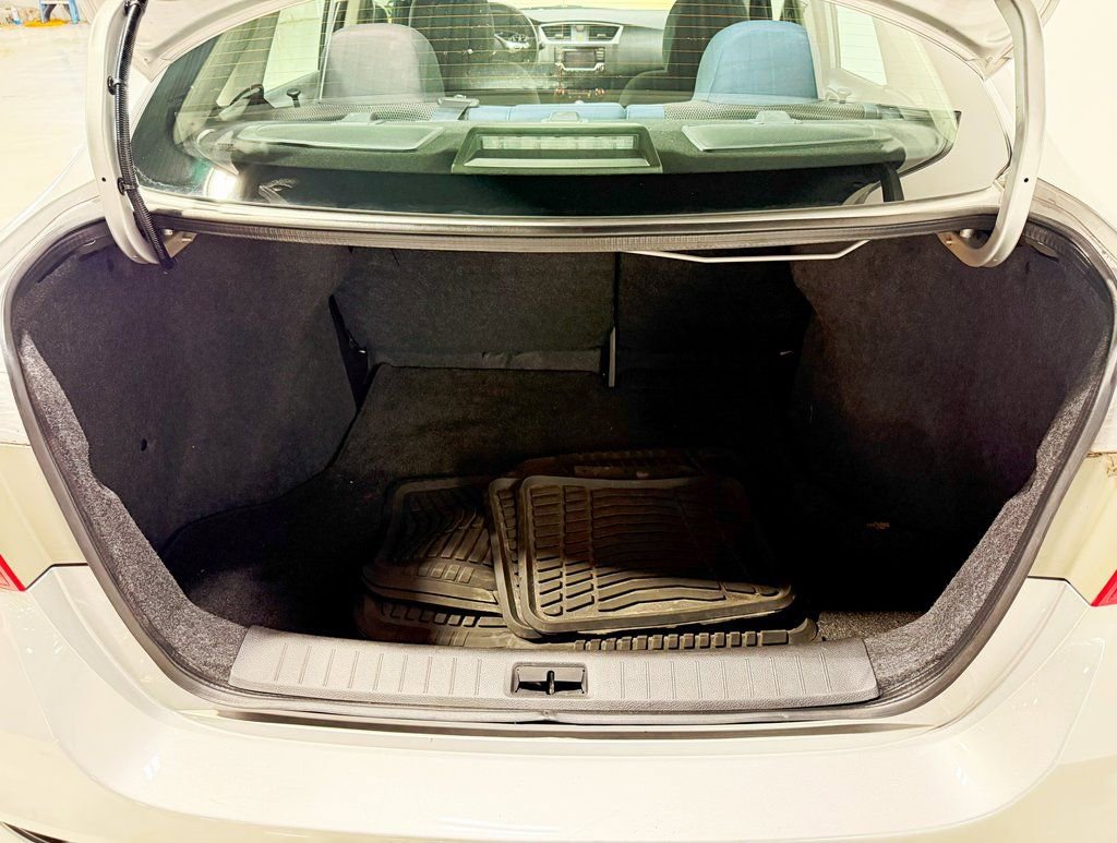 Used 2018 Nissan Sentra S image 28