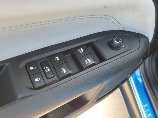 Used 2025 Jeep Compass Limited AWD/4WD image 15