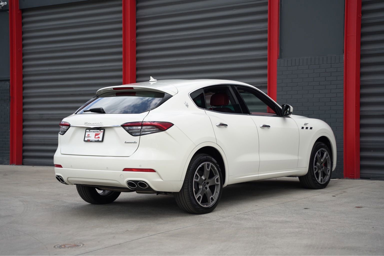 Used 2023 Maserati Levante GT AWD/4WD image 5