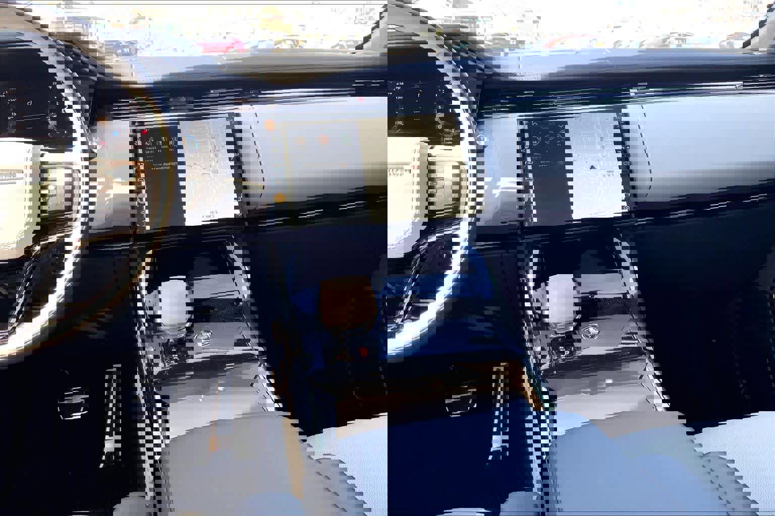 Used 2024 Land Rover Range Rover Sport Dynamic SE image 6