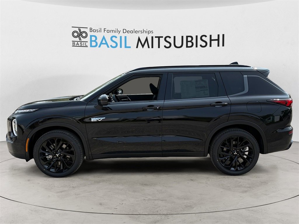New 2025 Mitsubishi Outlander SEL Black Edition image 2