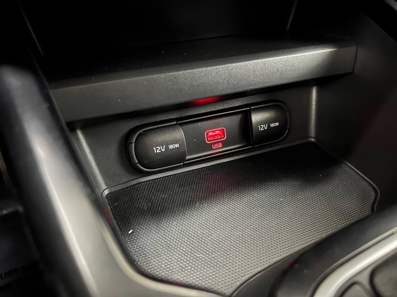 Used 2020 Kia Soul S FWD image 21