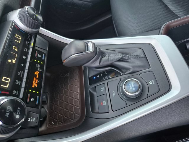 Certified 2022 Toyota RAV4 Limited AWD/4WD image 16