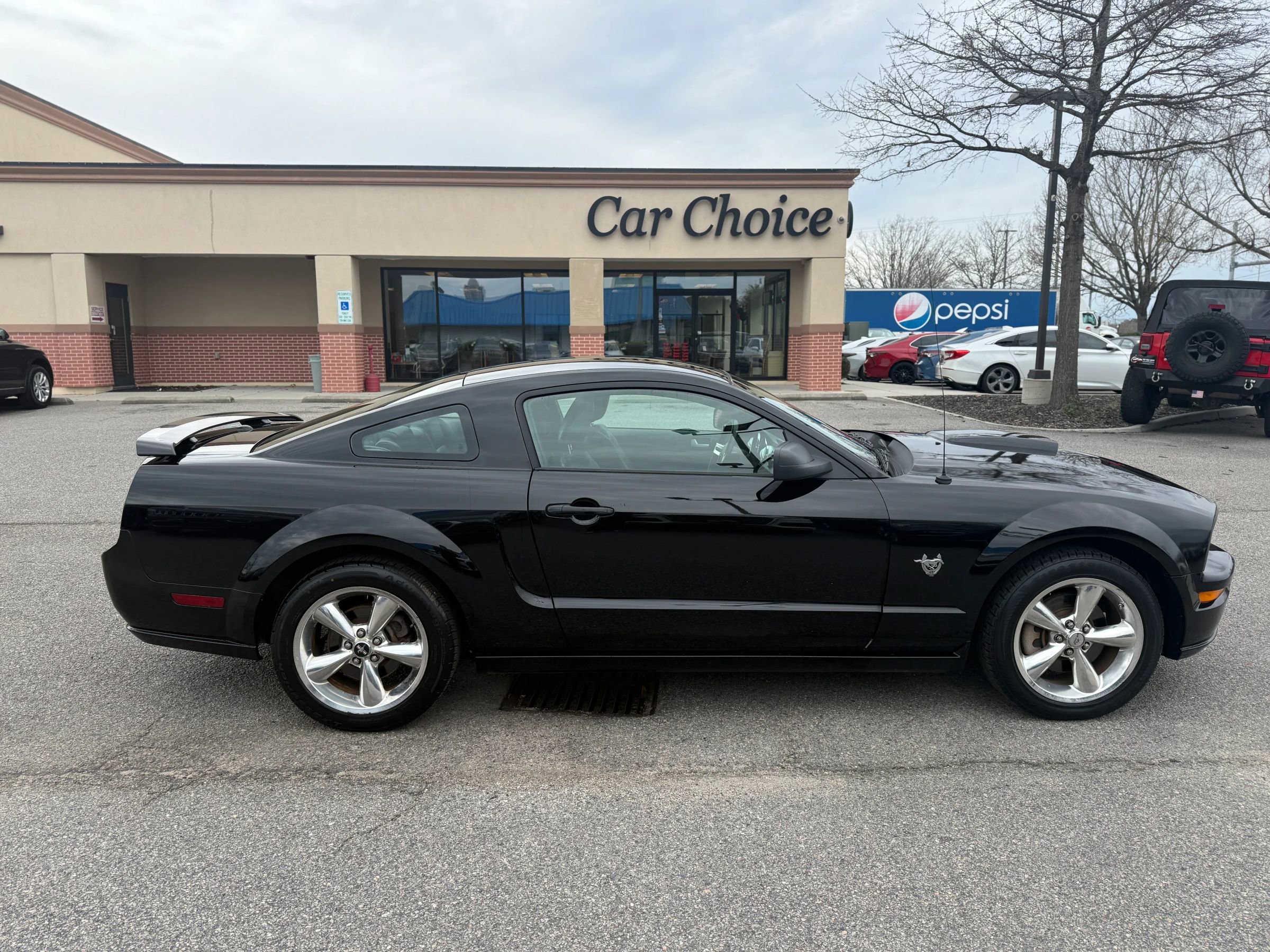 Used 2009 Ford Mustang GT Premium image 7