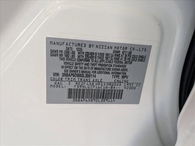 Used 2025 Nissan Kicks SR AWD/4WD image 15