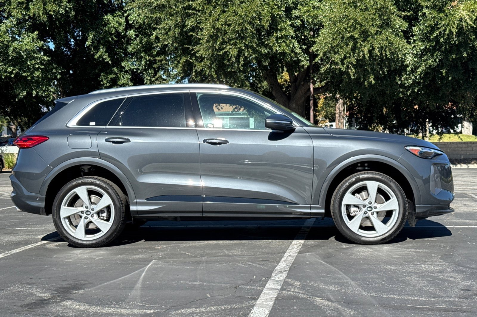 New 2025 Audi Q5 Premium Plus image 3