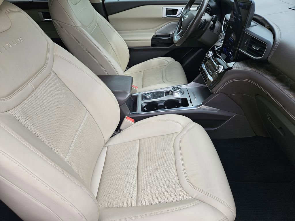 Used 2021 Ford Explorer Platinum w/ Equipment Group 601A image 11