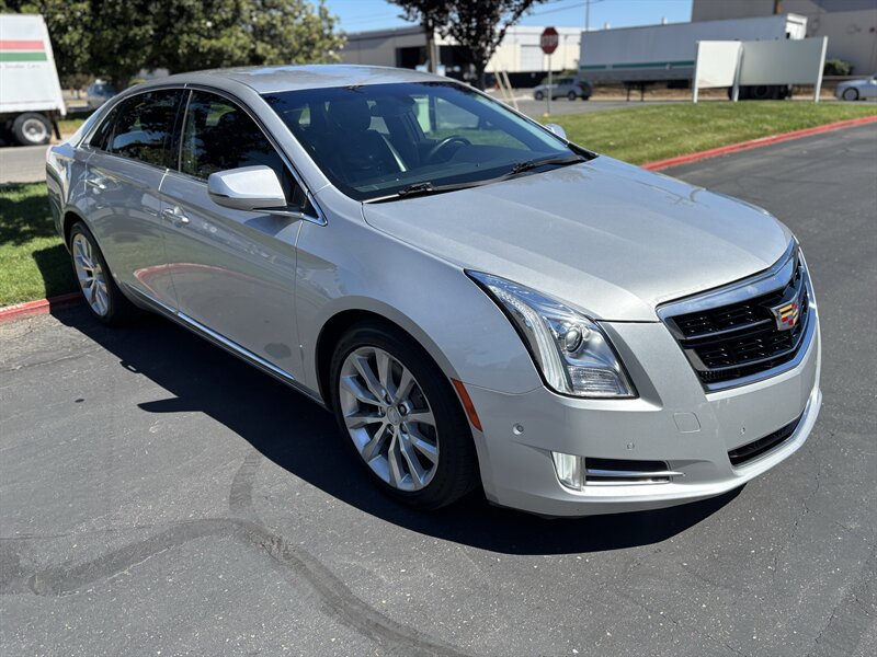 Used 2016 Cadillac XTS Luxury FWD image 3