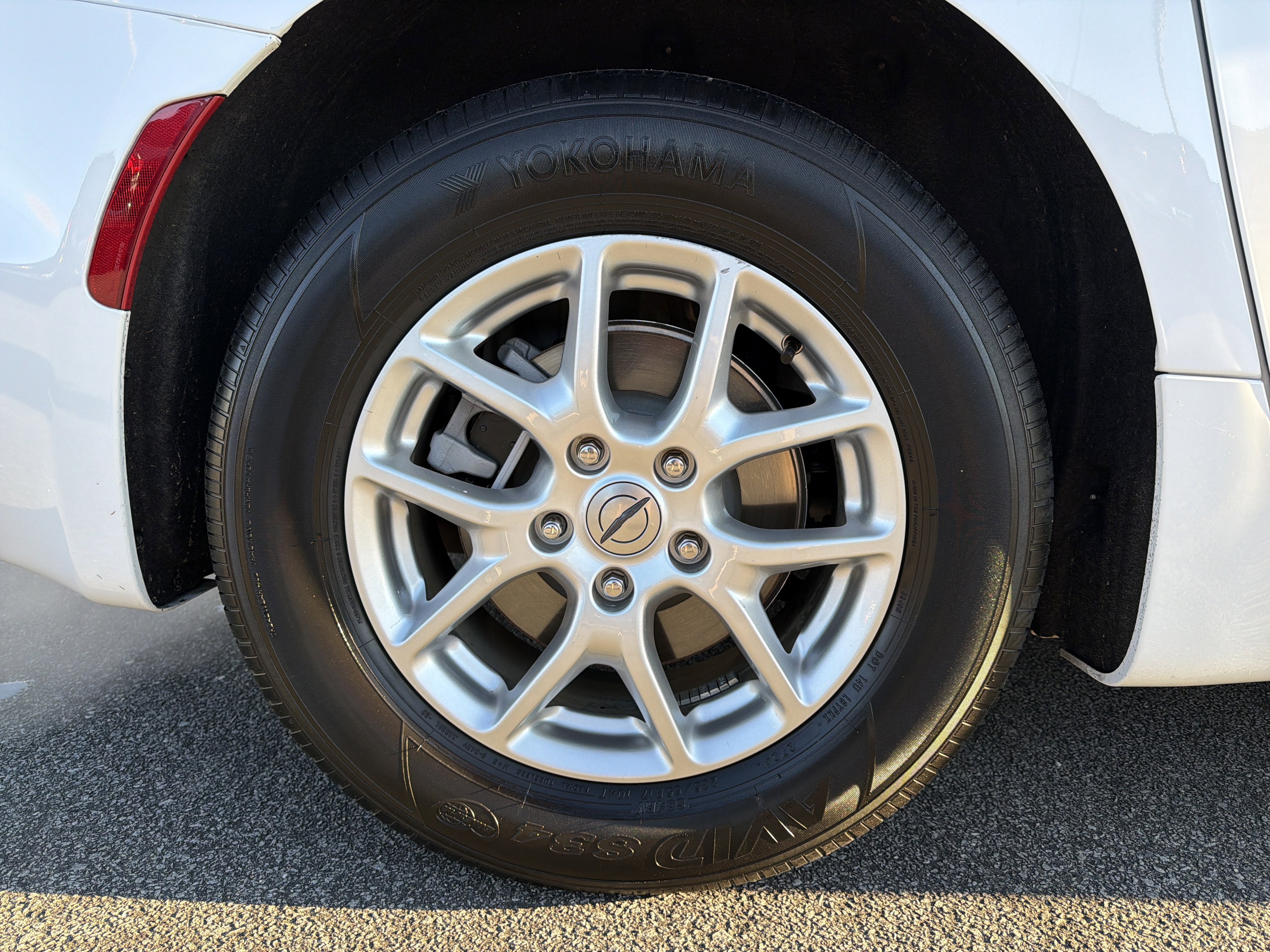 Used 2025 Chrysler Pacifica Select image 18