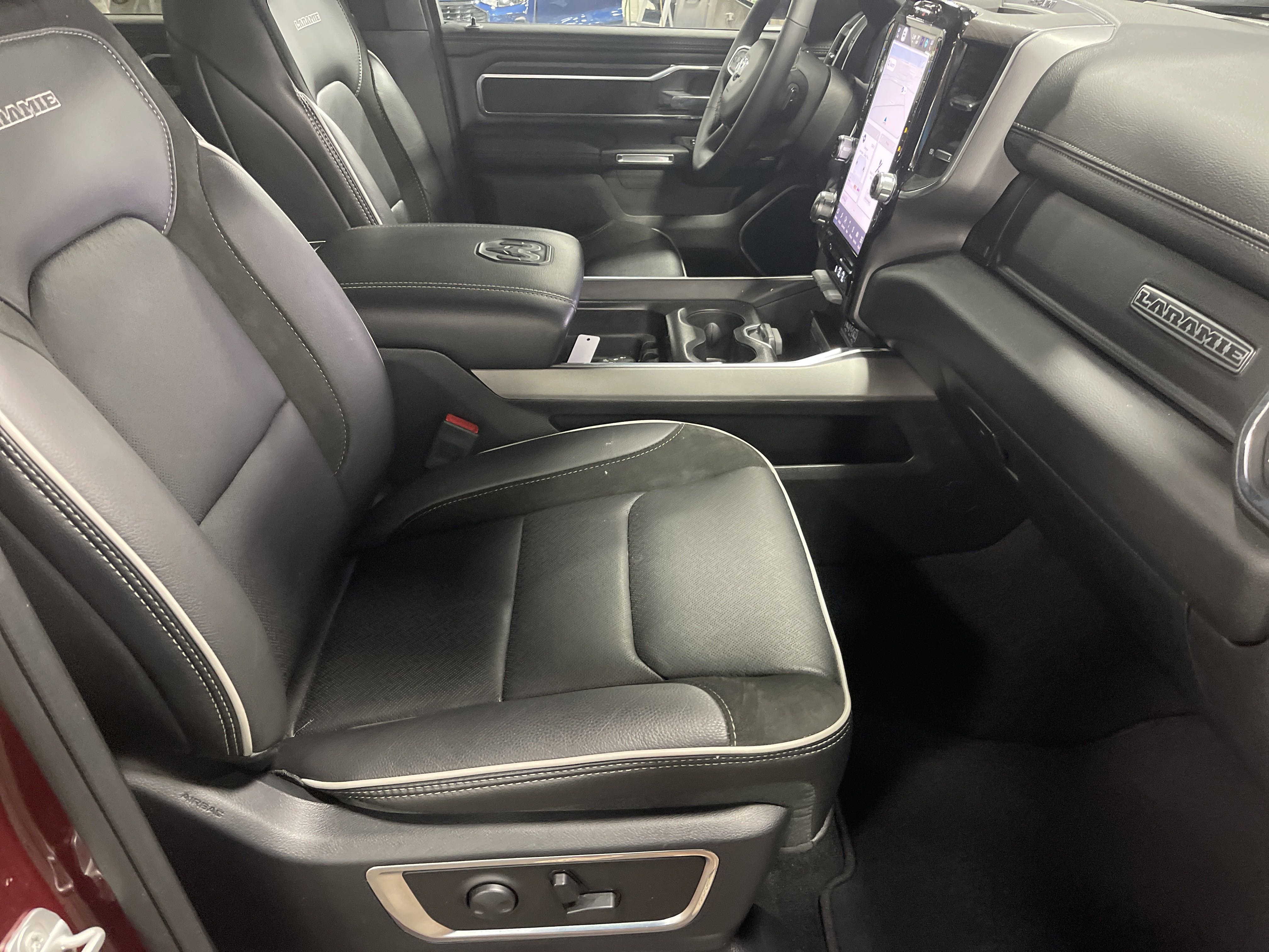 Used 2025 RAM 1500 Laramie w/ Sport Appearance Package image 15