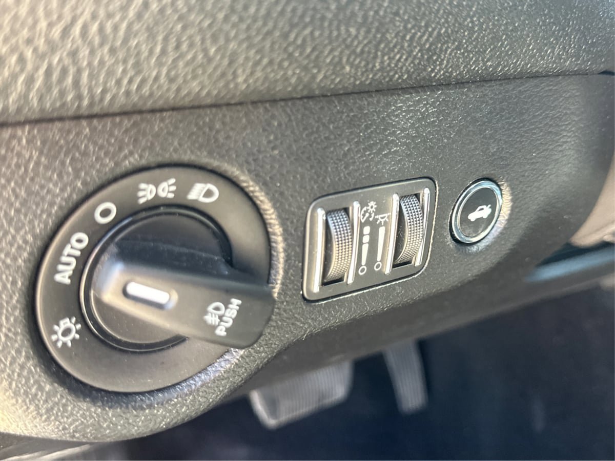 Used 2022 Dodge Challenger GT AWD/4WD image 21