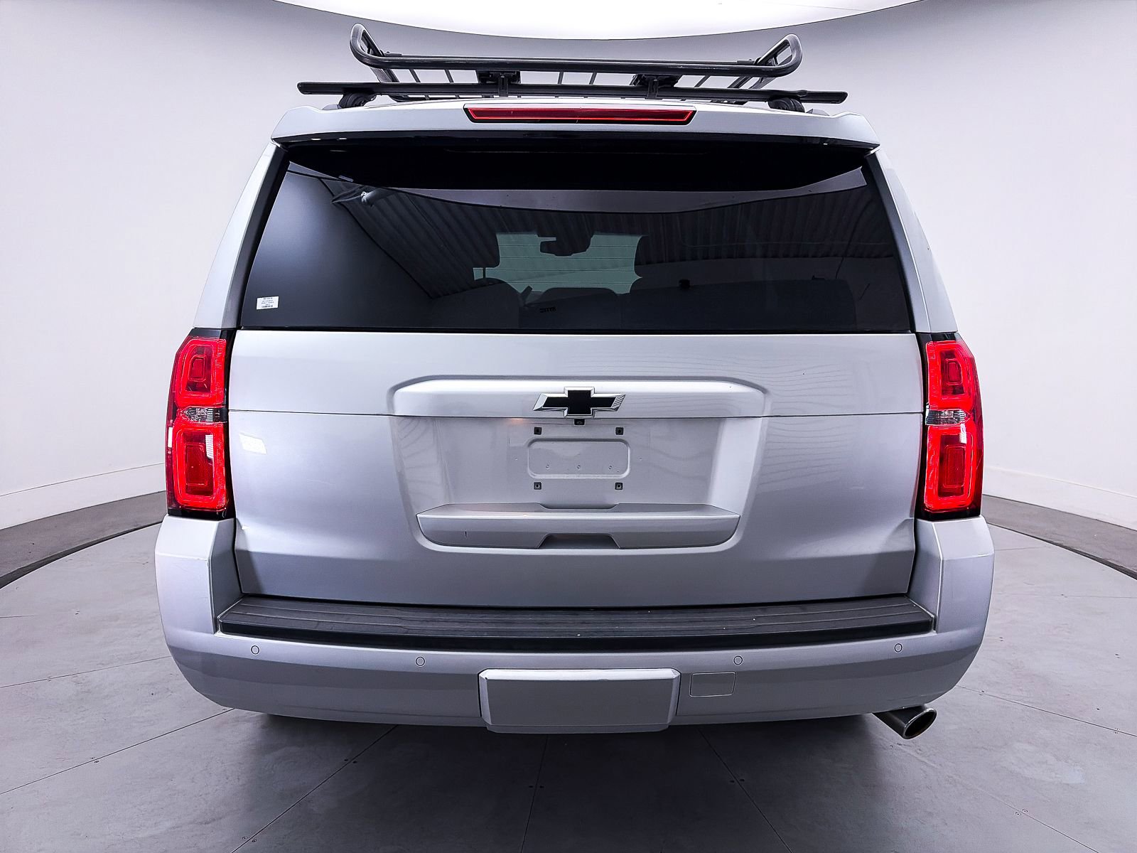 Used 2017 Chevrolet Tahoe LT w/ Luxury Package AWD/4WD image 11