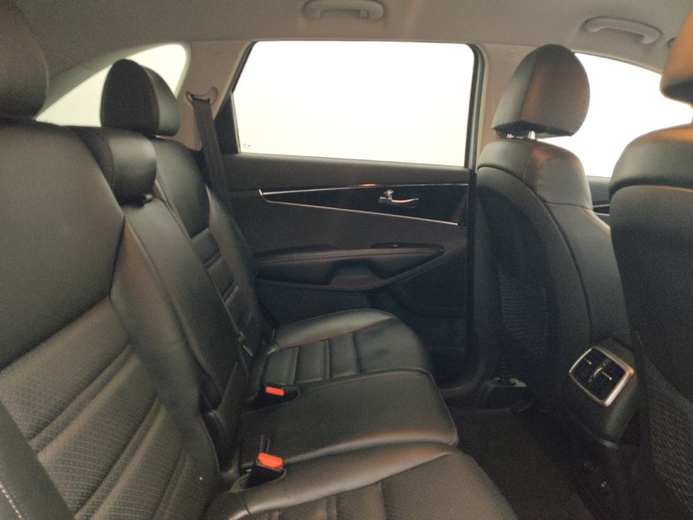 Used 2019 Kia Sorento EX AWD/4WD image 19