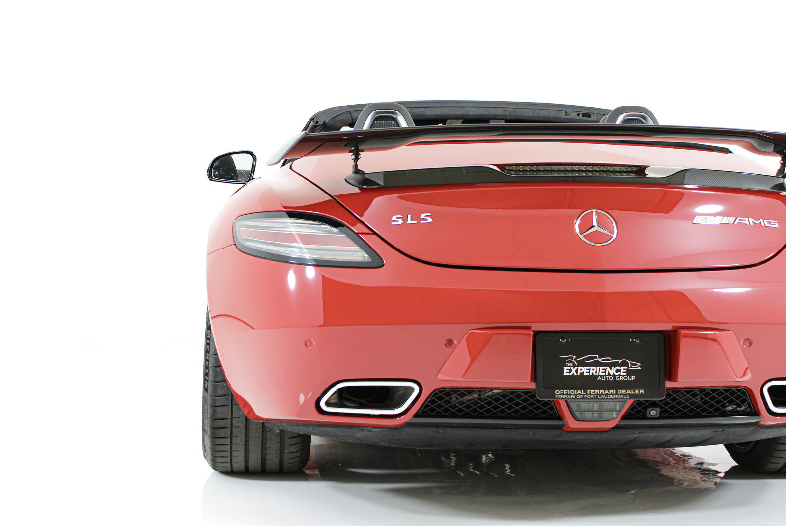 Used 2015 Mercedes-Benz SLS AMG GT Final Edition image 22