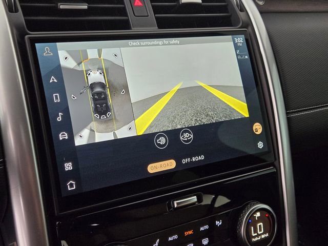 New 2025 Land Rover Discovery Dynamic SE image 26