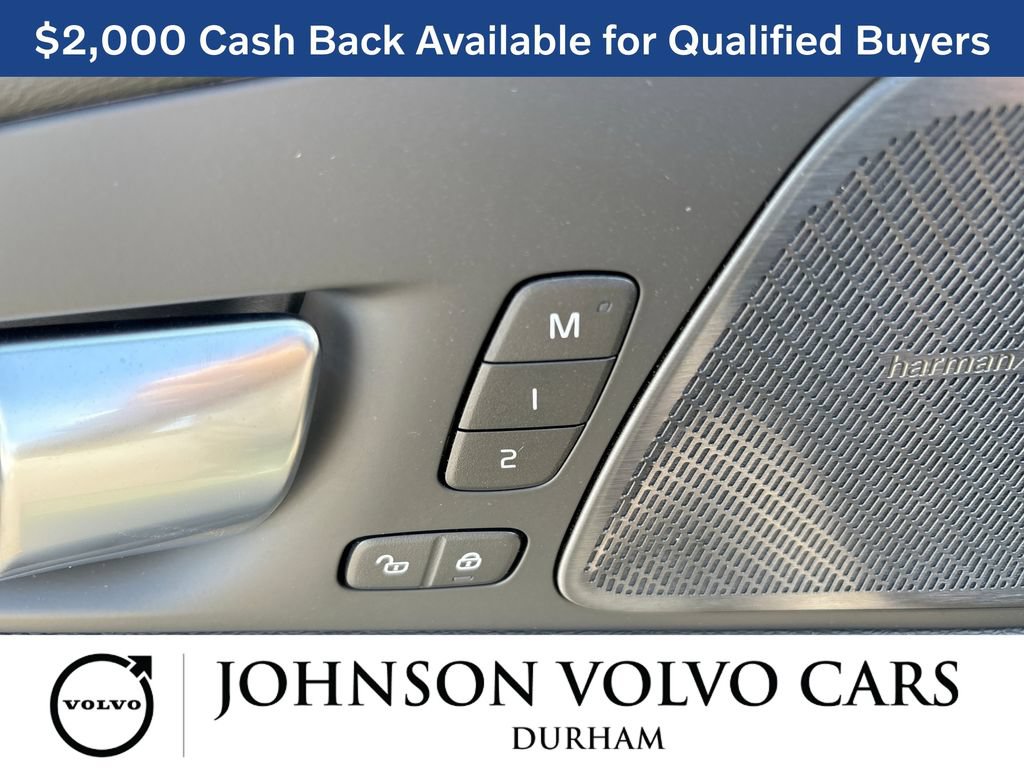 New 2026 Volvo XC60 B5 Ultra w/ Protection Package Premier AWD/4WD image 15